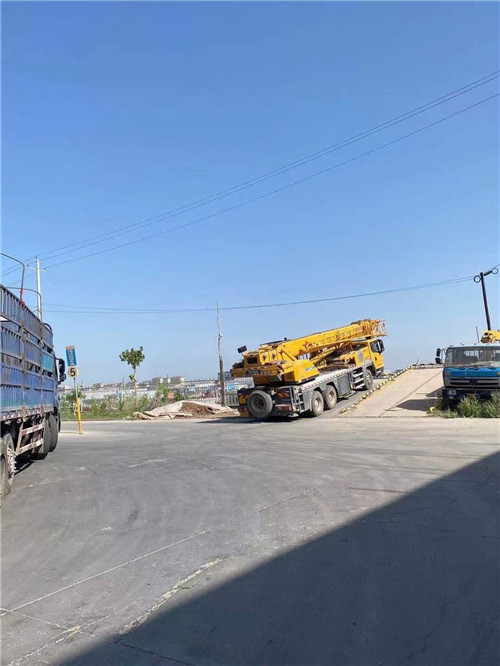 厦门市25吨吊车的租赁价格大概是多少？