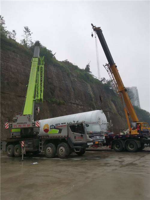 厦门市“不怕风雨冻”—— 吊车的 “恶劣环境适应” 技术
